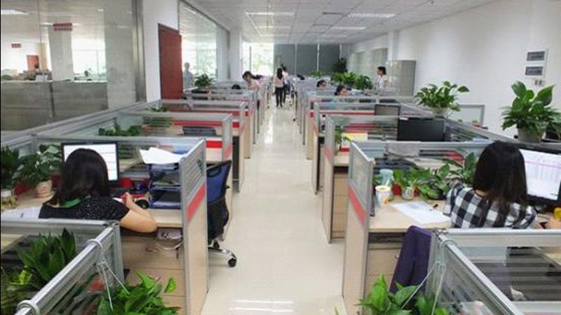 少儿编程课程：揭秘其背后的优与劣