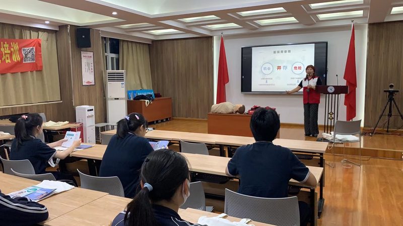 叉车证与操作证：两种证书的内涵与区别